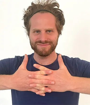 Clemens Biedrawa Matsya Yoga Vienna